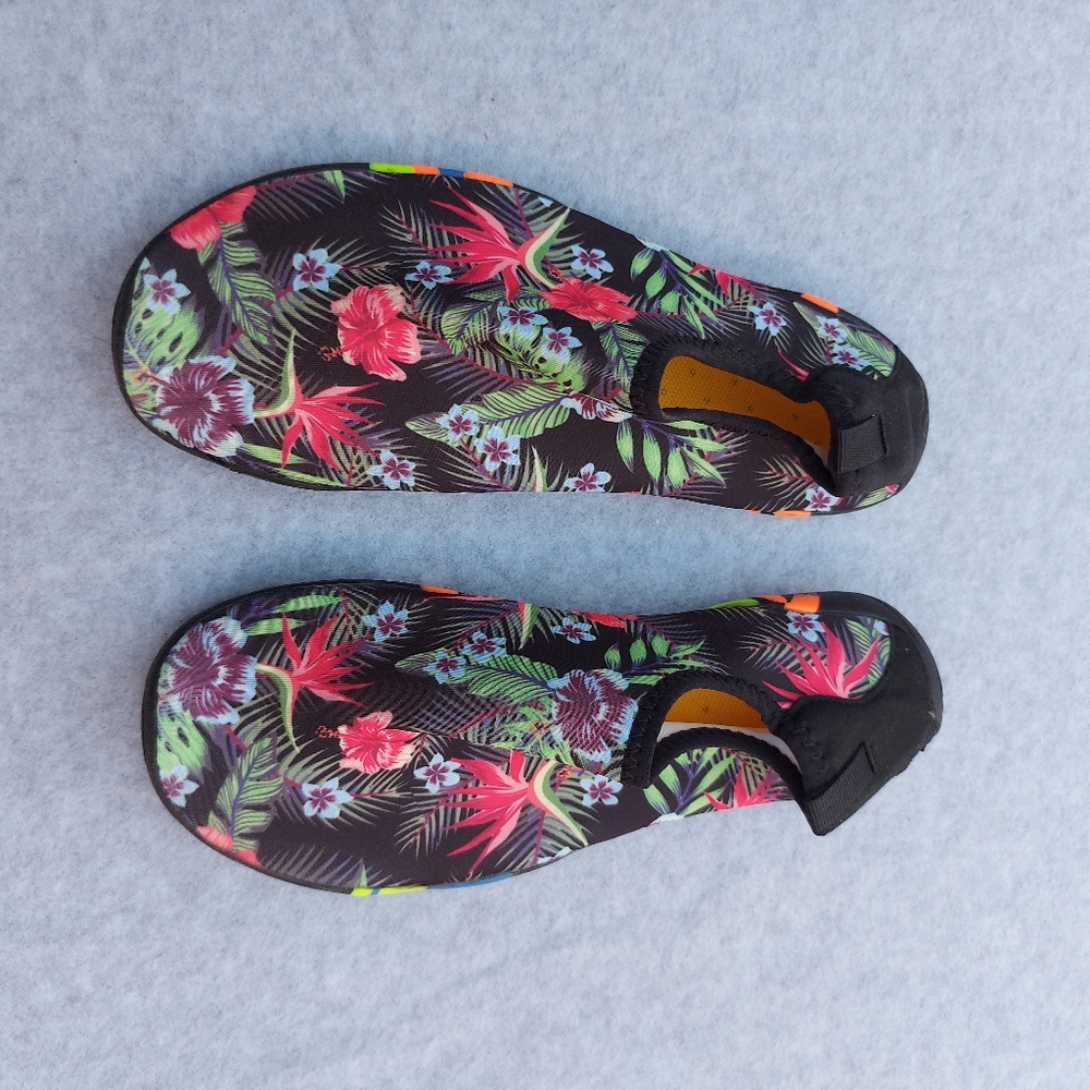 beach sandals - Picture 7 of 10